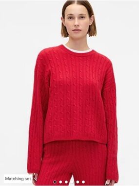 GAP Red CashSoft Cable-Knit Crewneck Sweater